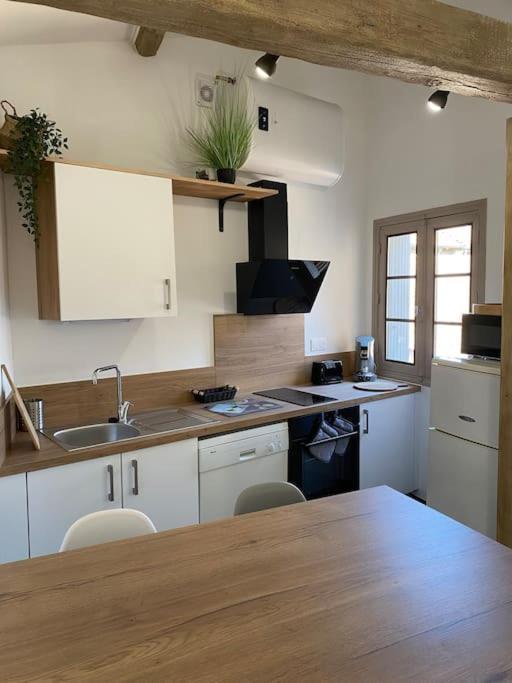 Le Petit Loft Des Halles Béziers Extérieur photo
