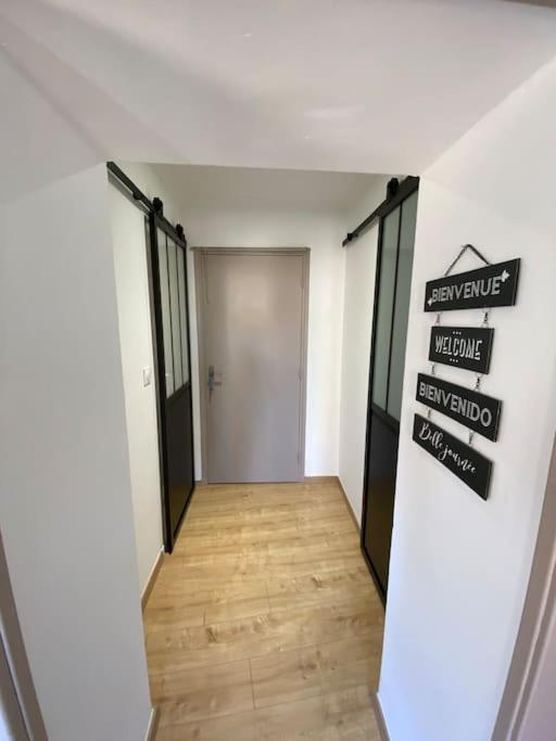 Le Petit Loft Des Halles Béziers Extérieur photo